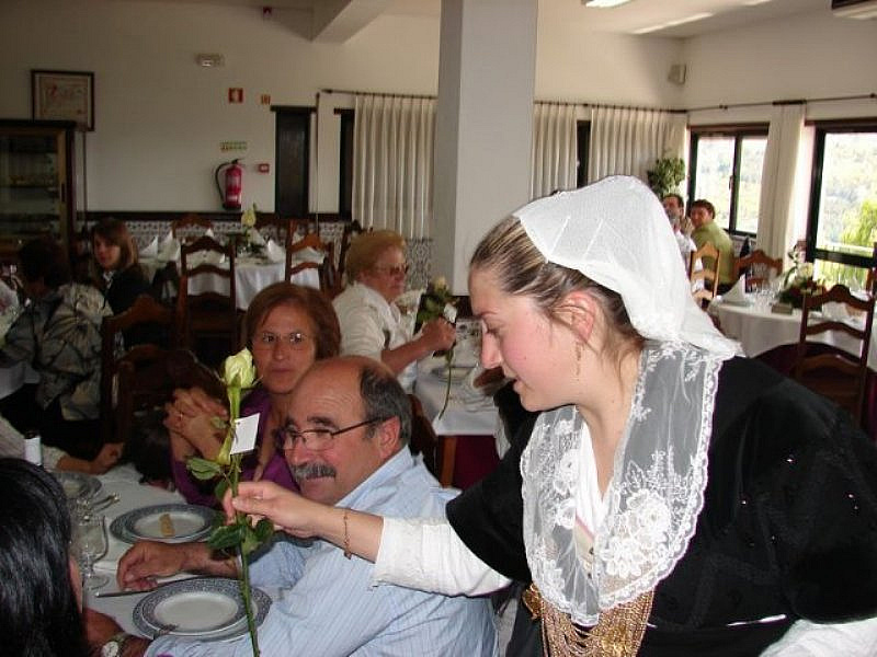 Dia da Mãe - Oferta de Flores nos Restaurantes