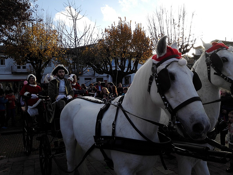 Pai Natal Chegou a P. Barca Levando Presentes