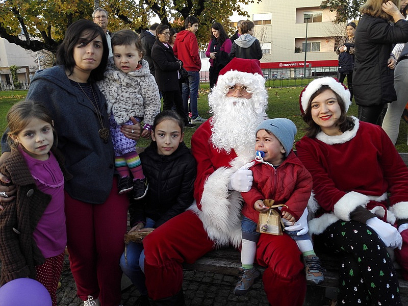 Pai Natal Chegou a P. Barca Levando Presentes